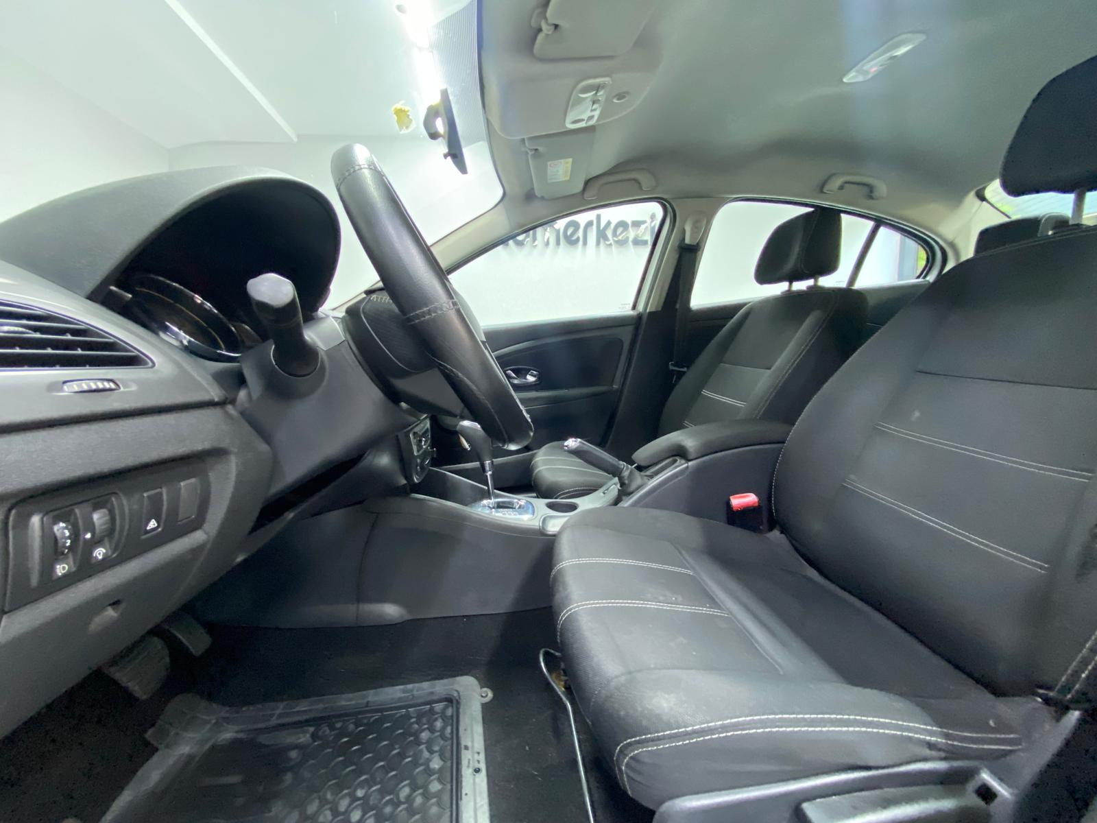 RENAULT FLUENCE 16